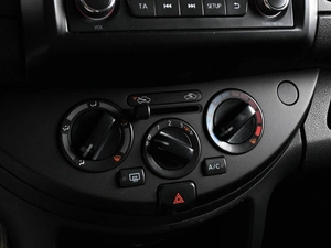 Хетчбэк Nissan Note 2010 года, 919000 рублей, Ростов-на-Дону