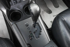 Внедорожник Toyota RAV4 2012 года, 1549000 рублей, Барнаул
