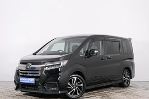 Минивэн Honda Stepwgn Spada 2017 года, 2289000 рублей, Красноярск