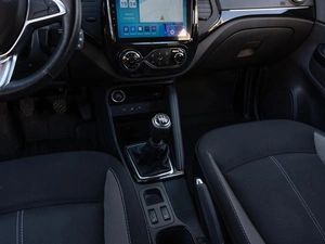 Внедорожник Renault Kaptur 2022 года, 1699000 рублей, Саратов
