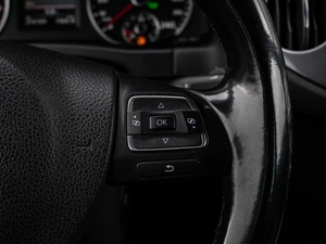 Внедорожник Volkswagen Tiguan 2012 года, 1330000 рублей, Краснодар