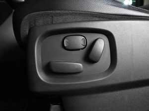 Внедорожник Land Rover Discovery 2014 года, 2119000 рублей, Аксай