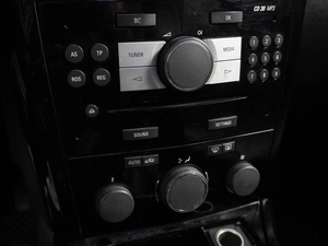 Седан Opel Astra 2012 года, 749000 рублей, Воронеж