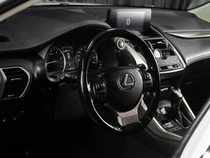 Внедорожник Lexus NX 2017 года, 2899000 рублей, Тюмень