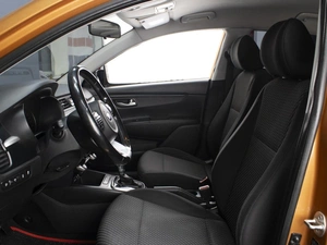 Седан Kia Rio 2017 года, 1180000 рублей, Омск