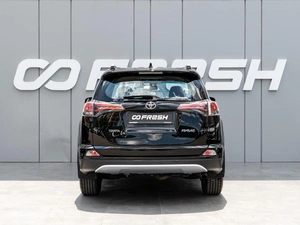 Внедорожник Toyota RAV4 2018 года, 2340000 рублей, Краснодар