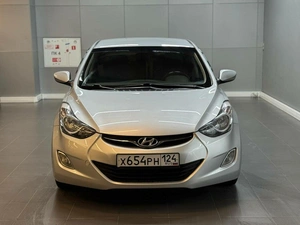 Седан Hyundai Elantra 2011 года, 1047000 рублей, Красноярск
