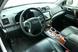 Внедорожник Toyota Highlander 2013 года, 2120000 рублей, Красноярск