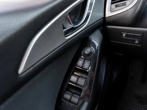 Седан Mazda 3 2018 года, 1549000 рублей, Саратов
