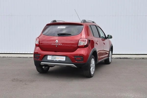 Хэтчбек Renault Sandero 2021 года, 1200000 рублей, Смоленск