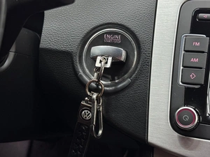 Седан Volkswagen Passat 2013 года, 1197000 рублей, Красноярск