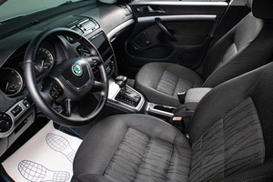 Лифтбек Skoda Octavia 2009 года, 949000 рублей, Сургут