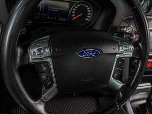 Седан Ford Mondeo 2011 года, 949000 рублей, Воронеж