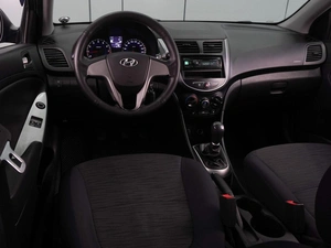 Седан Hyundai Solaris 2016 года, 949000 рублей, Воронеж