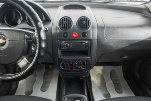 Хетчбэк Chevrolet Aveo 2006 года, 359000 рублей, Барнаул