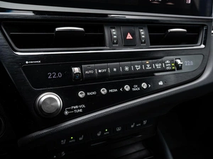 Седан Lexus ES 2021 года, 4720000 рублей, Краснодар