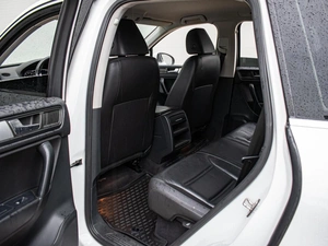 Внедорожник Volkswagen Touareg 2012 года, 2660000 рублей, Краснодар