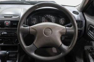 Седан Nissan Sunny 2002 года, 229000 рублей, Новокузнецк