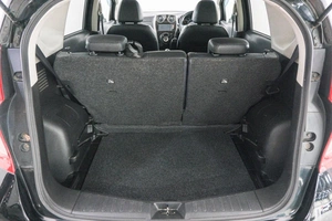 Хетчбэк Nissan Note 2013 года, 899000 рублей, Красноярск