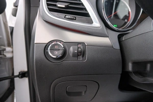 Внедорожник Opel Mokka 2012 года, 919000 рублей, Красноярск