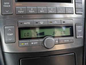 Седан Toyota Avensis 2006 года, 810000 рублей, Краснодар