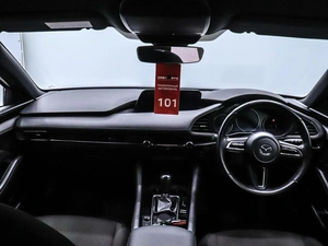 Хетчбэк Mazda 3 2019 года, 1699000 рублей, Красноярск