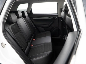 Внедорожник Skoda Karoq 2021 года, 2397400 рублей, Москва