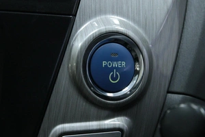 Универсал Toyota Prius Alpha 2013 года, 1243000 рублей, Солонцы