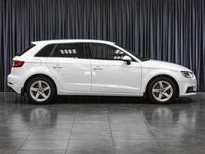 Хетчбэк Audi A3 2016 года, 1599000 рублей, Тюмень