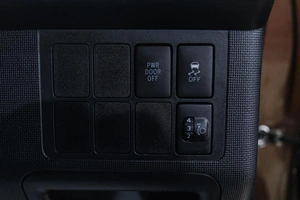 Минивэн Toyota Porte 2014 года, 849000 рублей, Новокузнецк