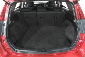 Хетчбэк Toyota Auris 2015 года, 1299000 рублей, Новокузнецк