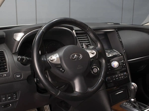 Внедорожник Infiniti QX70 2017 года, 3500000 рублей, Омск