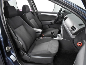 Универсал Opel Astra 2011 года, 569000 рублей, Воронеж