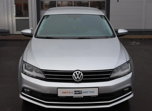 Седан Volkswagen Jetta 2018 года, 1400000 рублей, Железногорск