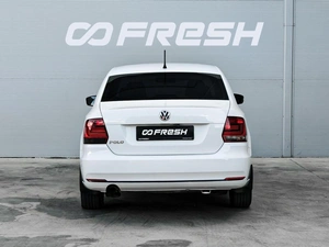 Седан Volkswagen Polo 2015 года, 1115000 рублей, Краснодар