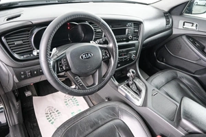 Седан Kia Optima 2012 года, 1249000 рублей, Красноярск