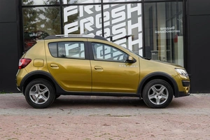 Хетчбэк Renault Sandero Stepway 2016 года, 979000 рублей, Ульяновск