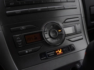 Хетчбэк Toyota Auris 2008 года, 660000 рублей, Волгоград