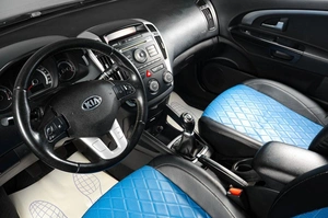 Хетчбэк Kia Ceed 2010 года, 649000 рублей, Тюмень