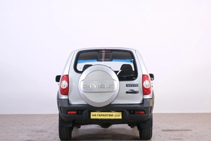 Внедорожник Chevrolet Niva 2012 года, 599000 рублей, Омск