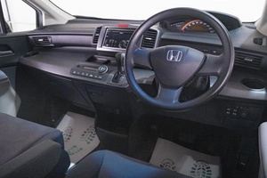 Минивэн Honda Freed 2009 года, 1119000 рублей, Томск