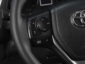 Внедорожник Toyota RAV4 2017 года, 2790000 рублей, Омск