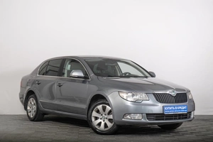 Лифтбек Skoda Superb 2012 года, 1049000 рублей, Томск
