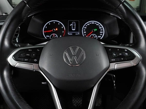 Лифтбек Volkswagen Polo 2021 года, 1696000 рублей, Воронеж