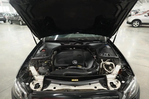 Седан Mercedes-benz E-класс 2019 года, 4060000 рублей, Курск