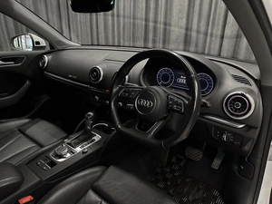 Хетчбэк Audi A3 2020 года, 1700000 рублей, Красноярск