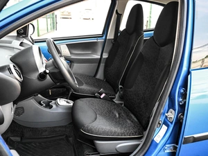 Хетчбэк Peugeot 107 2009 года, 469000 рублей, Кирилловка