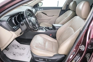 Седан Kia Optima 2012 года, 1399000 рублей, Красноярск