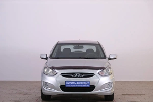 Седан Hyundai Solaris 2011 года, 859000 рублей, Омск