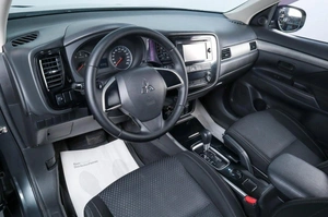 Внедорожник Mitsubishi Outlander 2018 года, 1599000 рублей, Челябинск